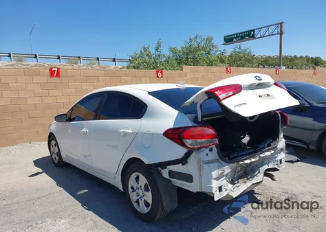 2018 Kia Forte Lx из США, поврежденный, VIN 3KPFK4A76JE254389